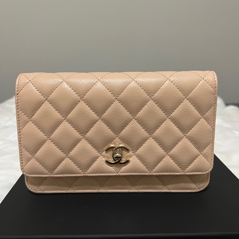 NWT 23S Chanel caviar WOC light beige